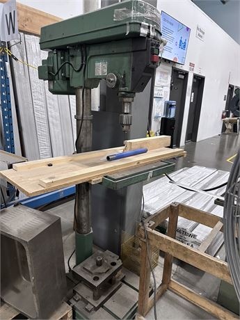 General International #75-500M1, floor standing drill press, 1 HP, 1140 RPM, 110/220 V., 1 Ph., 60 Hz., 2008 - Image 5
