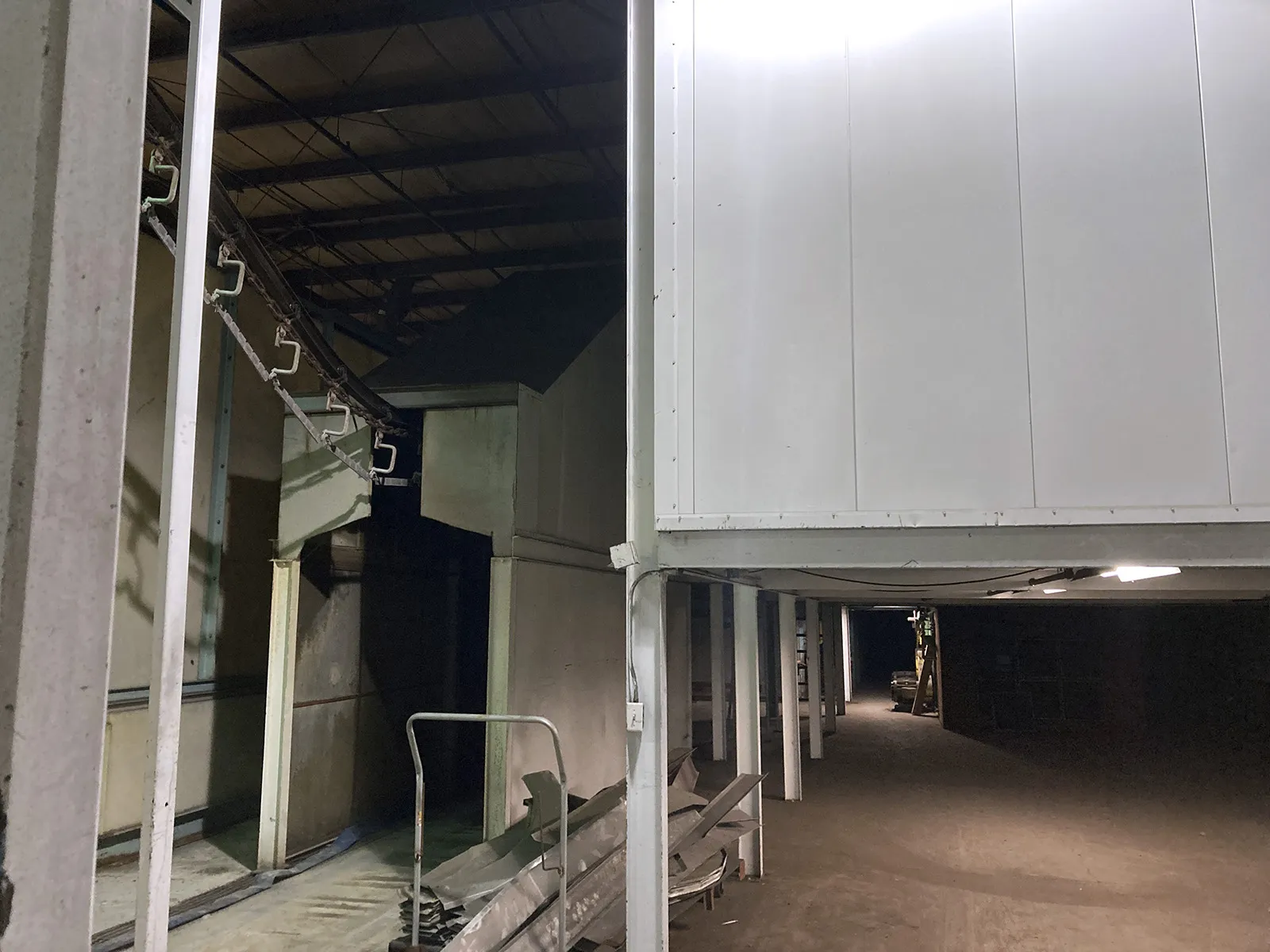 Powder coat finish line, 5-stage washer, iHEi natural gas bake & dry-off ovens, Nordson batch booth, 14 FPM - Image 2