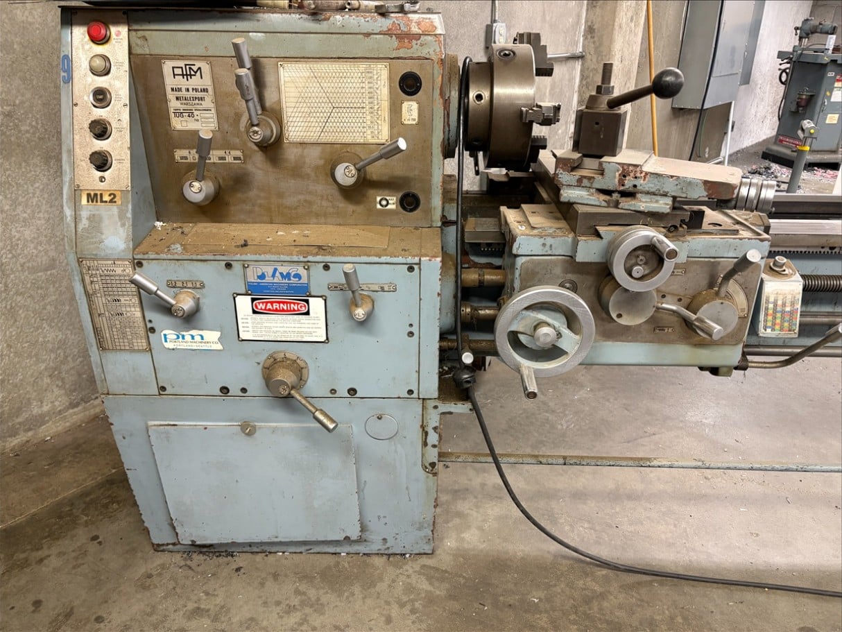 15.7" x 78.7" AMF #TUG-40X2000, Engine Lathe, 6' long bed, 12" 3-jaw chuck, 2.5" feed-through, tailstock, 220 - Image 2