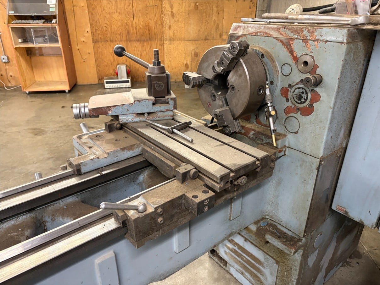 15.7" x 78.7" AMF #TUG-40X2000, Engine Lathe, 6' long bed, 12" 3-jaw chuck, 2.5" feed-through, tailstock, 220 - Image 6