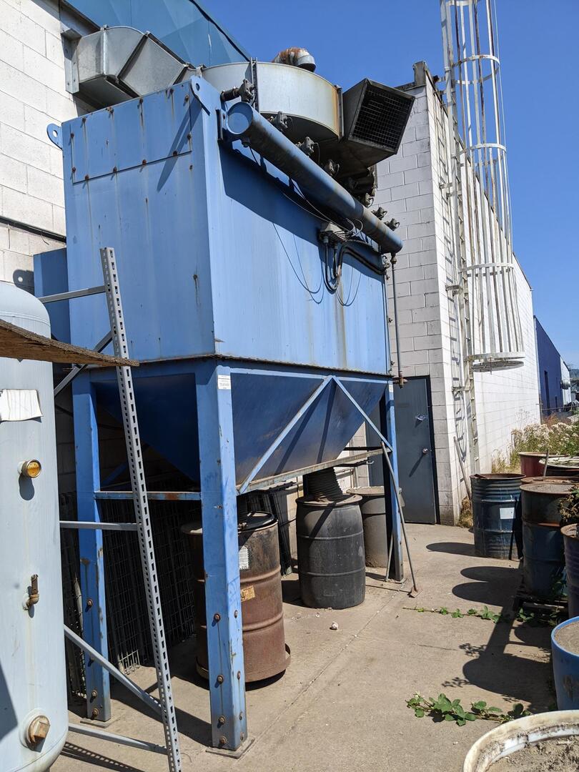 9000 cfm, Camfil #16D, Cartridge Dust Collector, 25 HP, 3560 RPM, 16 cartridges, 4512 sq.ft. filter area, 575 - Image 1