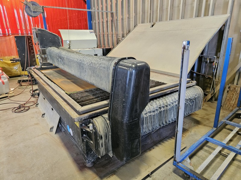 Multicam #3-204-W, CNC Waterjet, 5' x 10' table, 50 HP KMT high pressure pump, 60,000 psi, 220 Volt, 3PH, 2017 - Image 3
