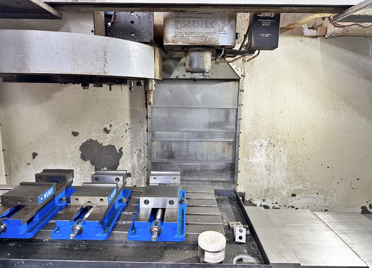 Haas #VF3, vertical machining center, 40" X, 20" Y, 25" Z, 20 HP, 7500 RPM, CT-40, liquid cooled, 24 - Image 4