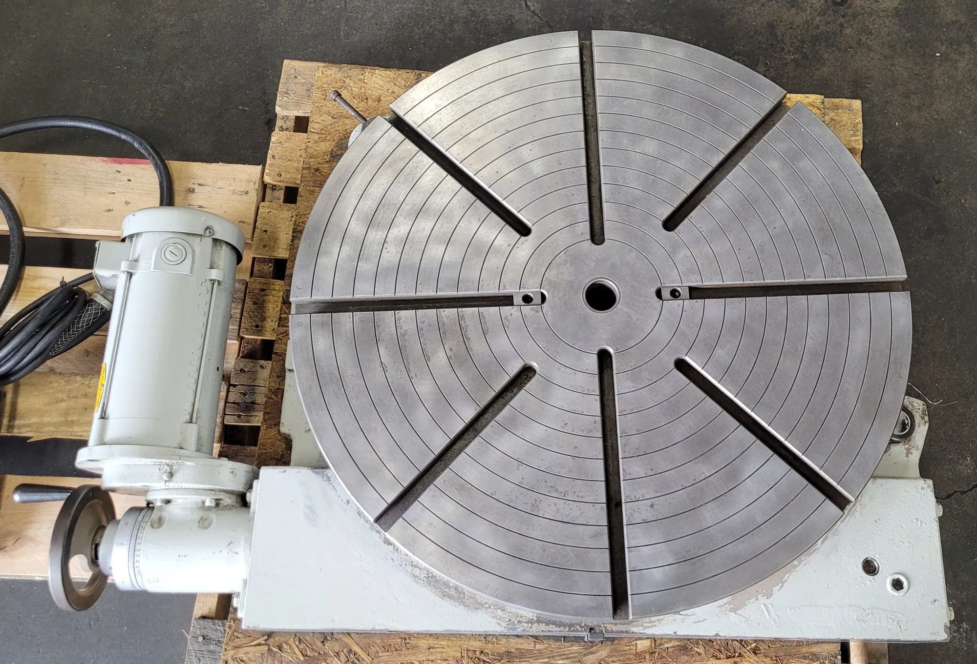 30" Troyke #U-30-P, power rotary table, T-slotted, 1-1/2" center hole, Ratiotrol DC motor control - Image 2