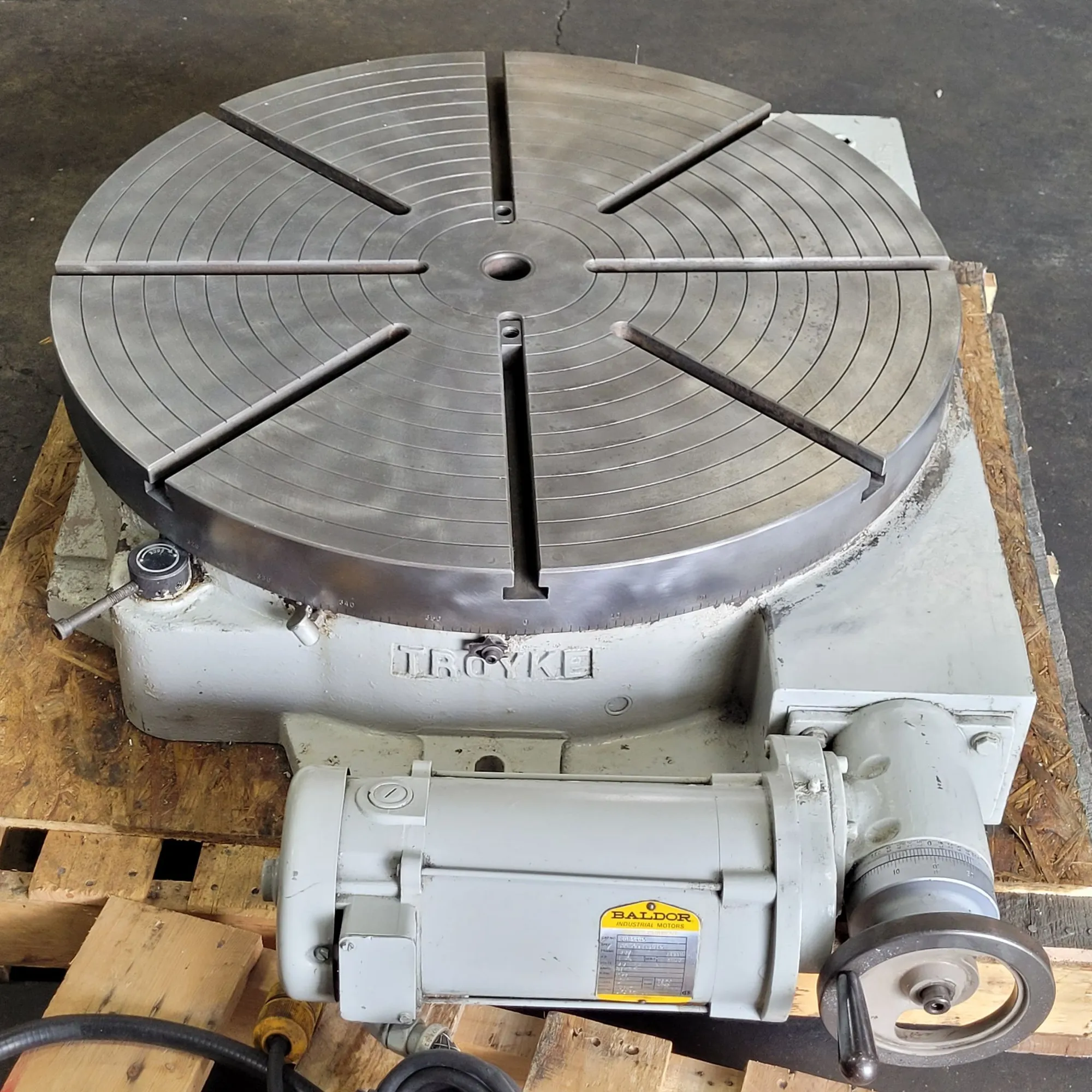 30" Troyke #U-30-P, power rotary table, T-slotted, 1-1/2" center hole, Ratiotrol DC motor control - Image 3