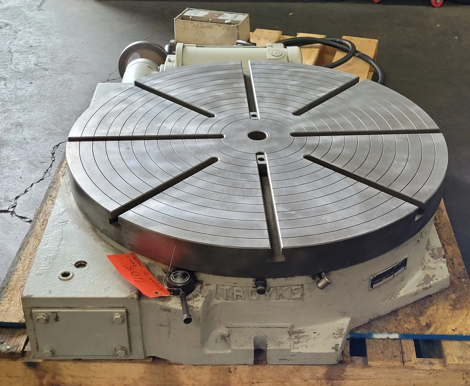 30" Troyke #U-30-P, power rotary table, T-slotted, 1-1/2" center hole, Ratiotrol DC motor control - Image 5