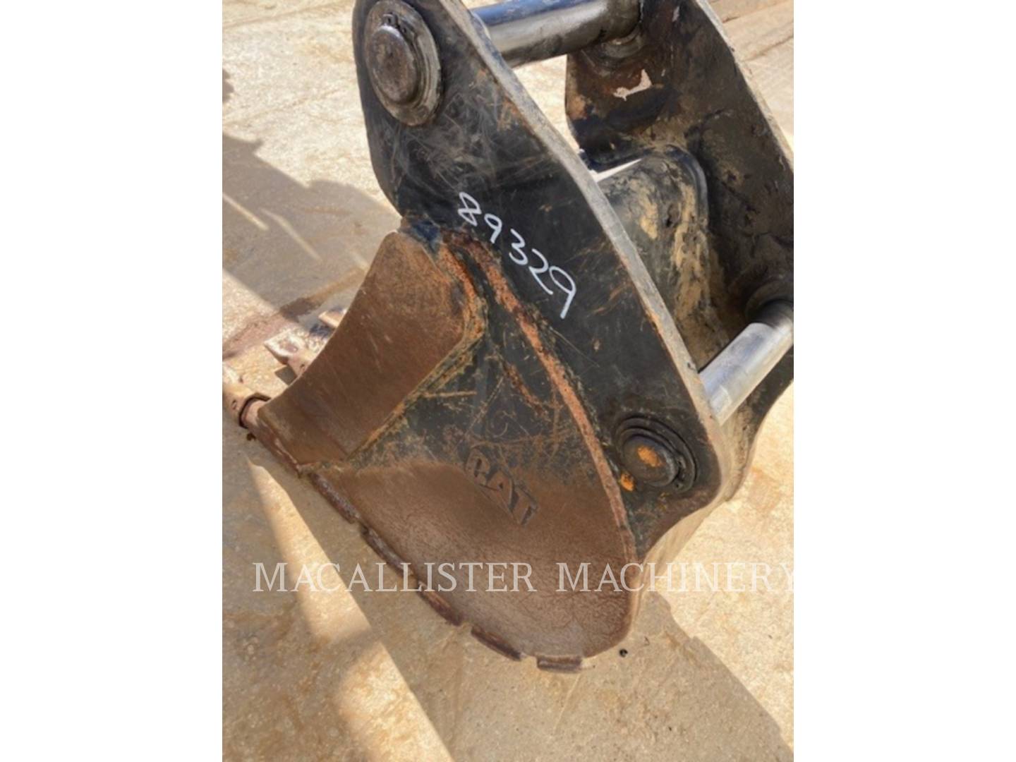 Caterpillar Work Tools (Serialized) BHL 12" HDBKT, Bucket, S/N: BI190802491, 2020 - Image 1