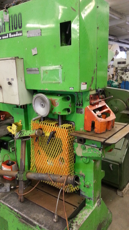 8" x 8" x 9/16" Mubea #KLSH-1100, 120 ton, 1-5/8" round bar, 20 HP, 1981, #83106 - Image 6