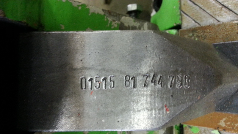 8" x 8" x 9/16" Mubea #KLSH-1100, 120 ton, 1-5/8" round bar, 20 HP, 1981, #83106 - Image 9