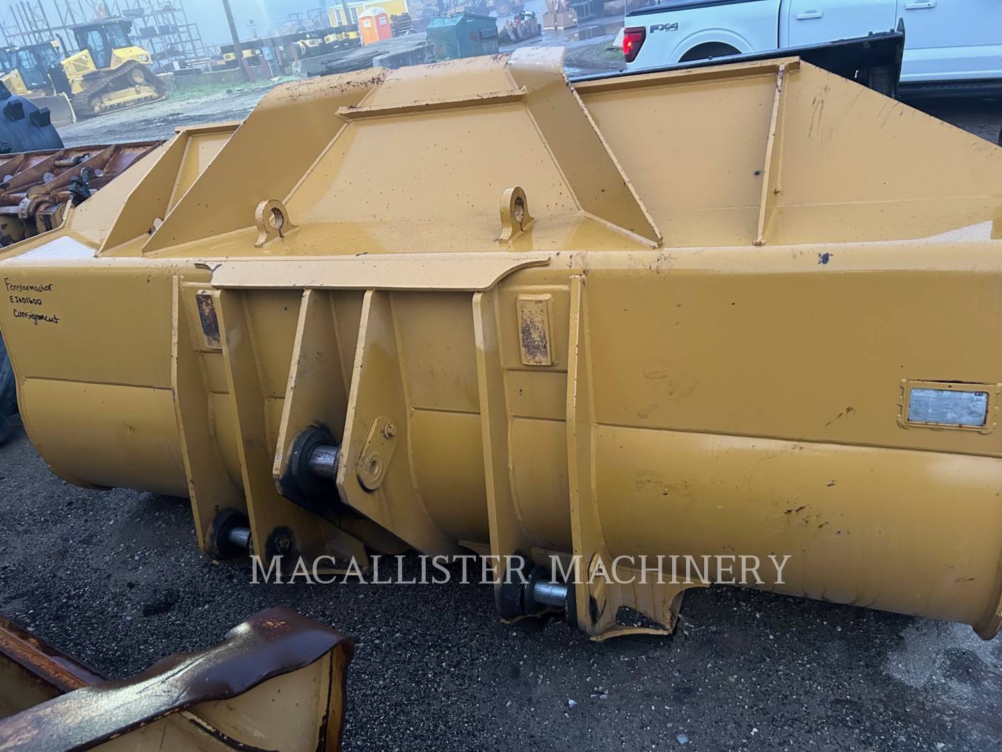 Caterpillar Work Tools (Non-Serialized) Bucket, S/N: 121001558711, - Image 2