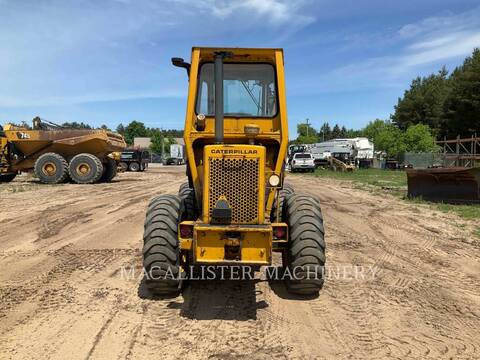 Cat 910, Wheel Loader, 3800 hours, S/N: 80U04094, 1976 - Image 3