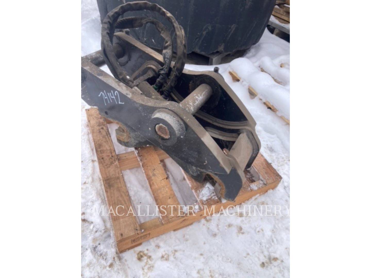 Caterpillar Work Tools (Serialized) 10TON HQC, Quick Coupler, S/N: 28092691, 2022 - Image 3
