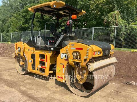 Caterpillar CB7, 719 hours, S/N: M5R00301, 2022 - Image 4