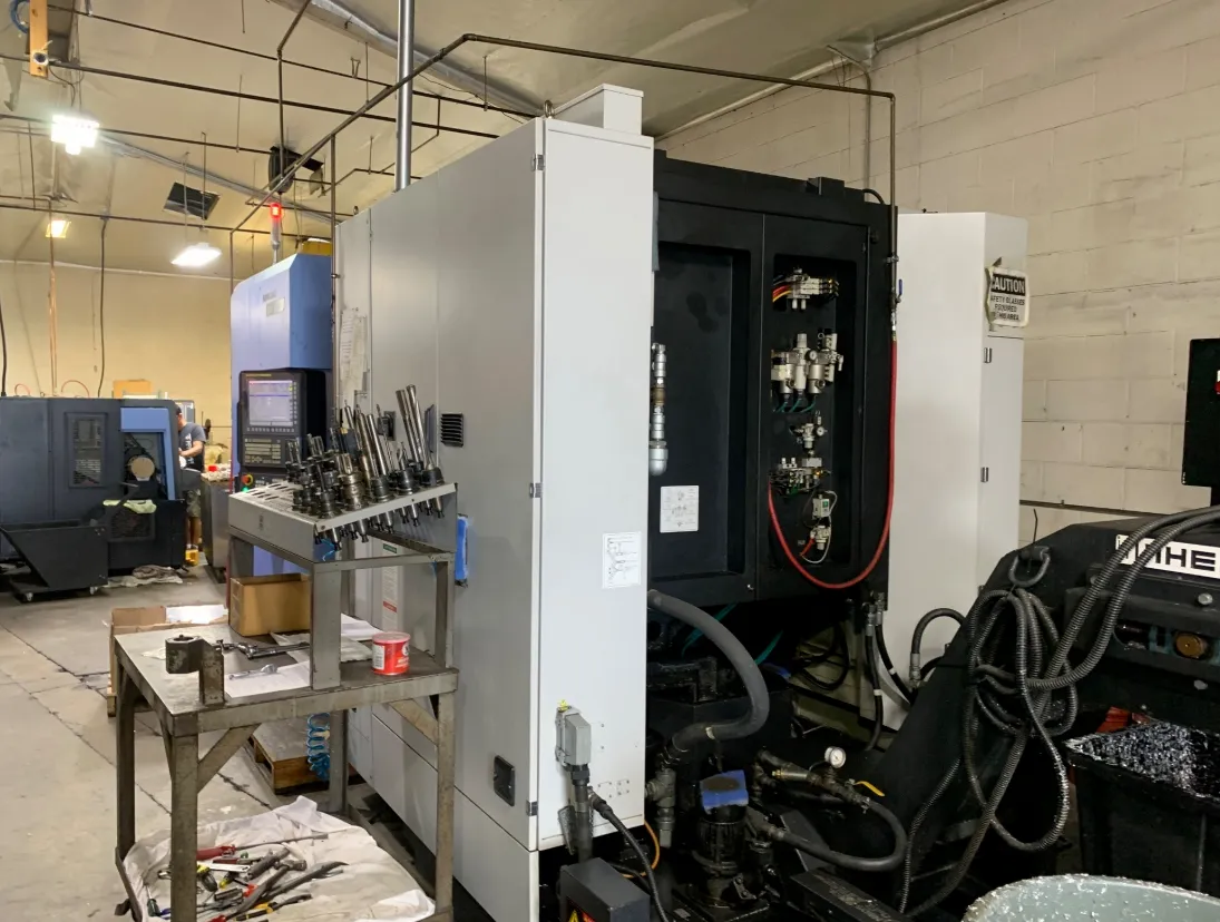 Daewoo Doosan #NHP-4000, 4-Axis Horizontal Machining Center, 22" X, 25.2" Y, 26" Z, 15.75" pallets, 40.2 HP - Image 7
