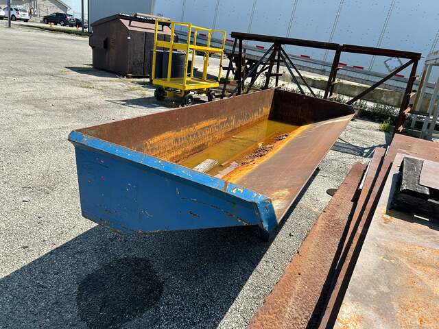Dump Hopper w/ Fork Pockets, 129" L x 41" width x 33" H outside dimension - Image 8