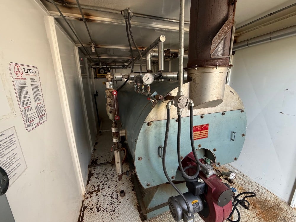 60 HP William & Davis #780, horizontal firetube steam boiler, fully enclosed - Image 1