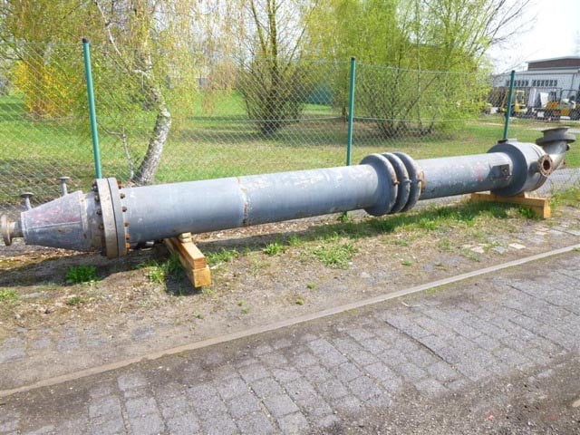 1281 sq.ft., 368 psi shell, 588 psi tube, 316LSS tube vertical heat exchanger/evaporator, 566&deg;F, 316LSS - Image 1