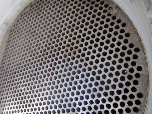 2520 sq.ft., 25 psi shell, 10, Praj Industries, 239°F shell, 212°F tube, 1" tube diameter, 9'10" tube - Image 7