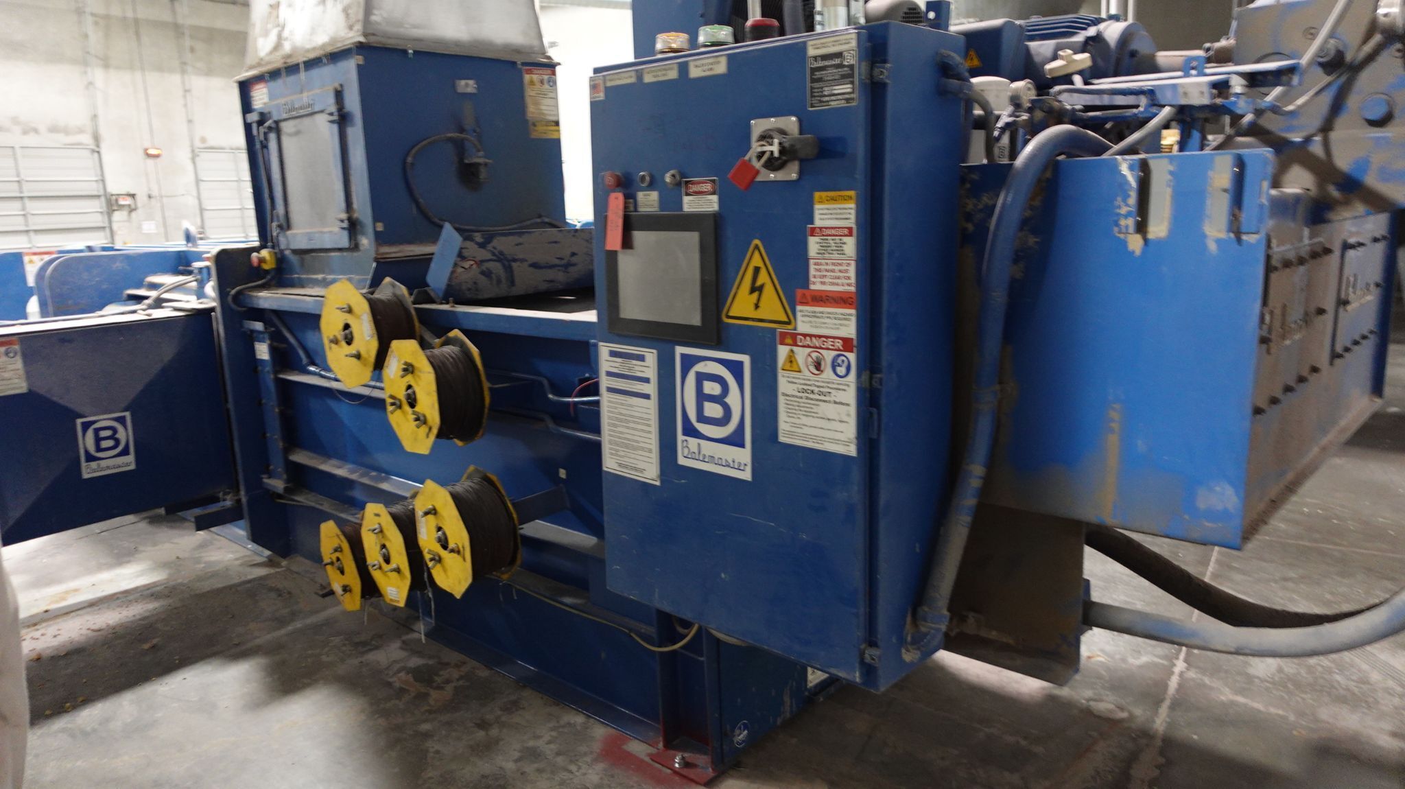Balemaster, Automatic Baling System, 3 baler set w/ Vecoplan Shredder, 2015 - Image 7