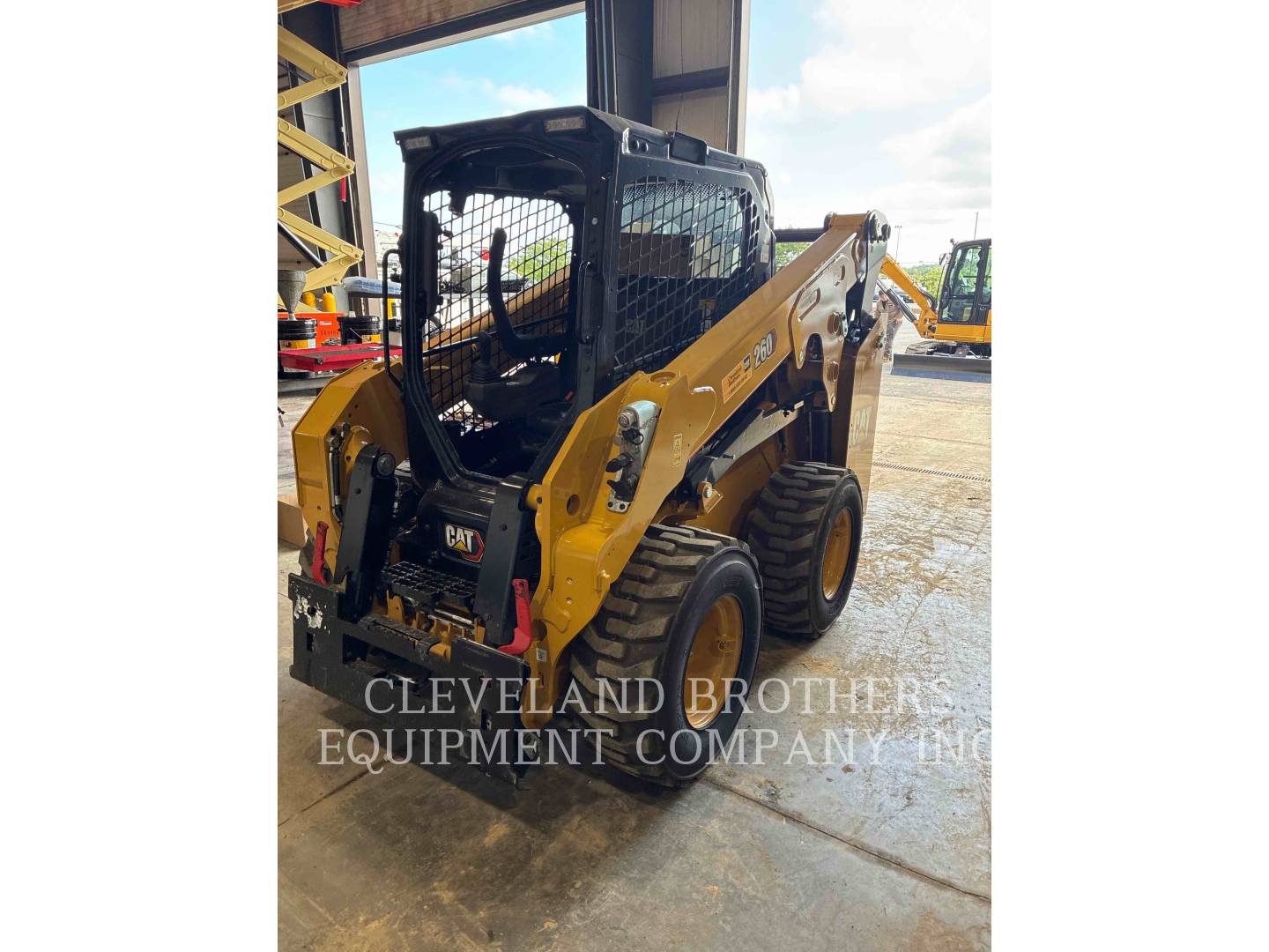Cat 26005, Skid Steer Loader, 37 hours, S/N: 5L902847, 2026 - Image 1
