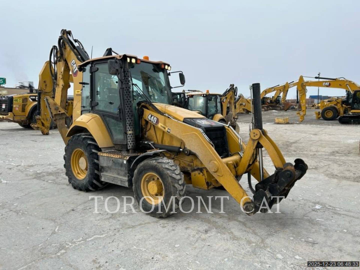 Cat 440-07, Backhoe Loader, 4653 hours, S/N: MZX00408, 2022 - Image 2
