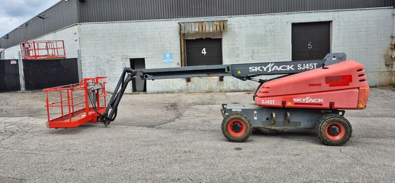 Skylift #SJ45T, 4 x 4, zoom boom, 45' lift, Kubota WG2503 dual fuel engine, 4466 hours, 2017 - Image 5