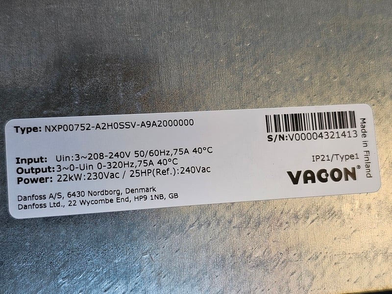 25 HP Vacon #N xp00752-a2h0ssv-a9, Variable Frequency Drive, 75 amps, 208-240 Volt, 3PH - Image 2