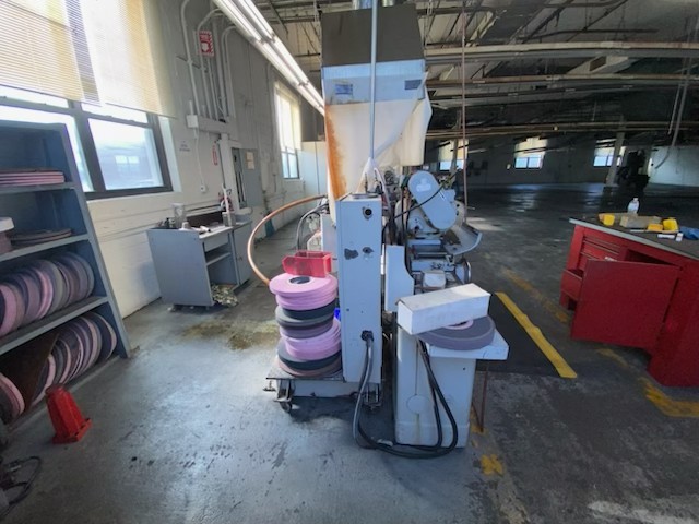 12.6" x 40" Toyoda #GUP32X100, universal cylindrical grinder, 14" x 2" x 5" wheel, 1650/2150 RPM, 16-250 RPM - Image 2