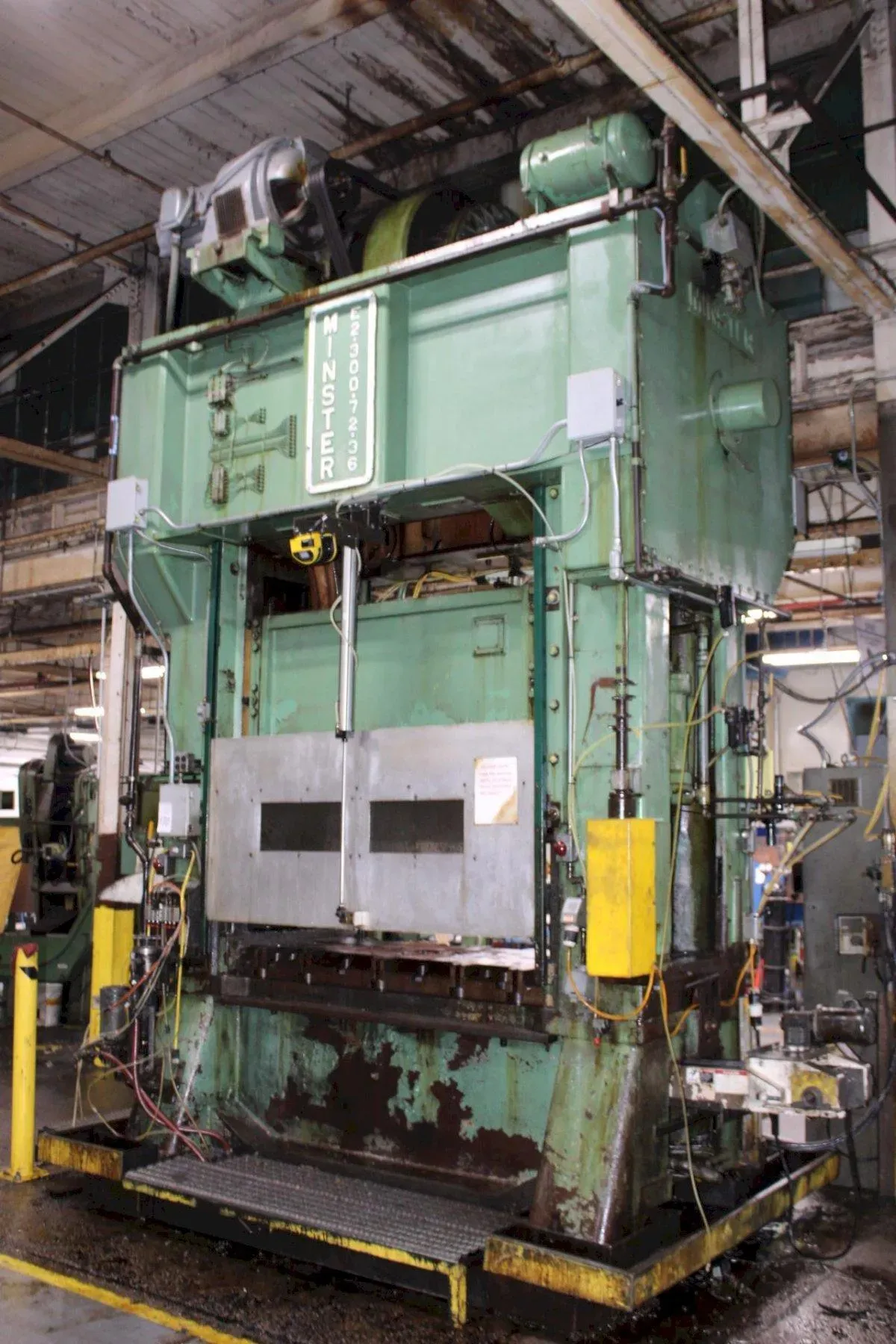 300 Ton, Minster #300-TON-SSDC, Straight Side Double Crank Press, 8" stroke, 36" shut height, 72" x 36" - Image 7