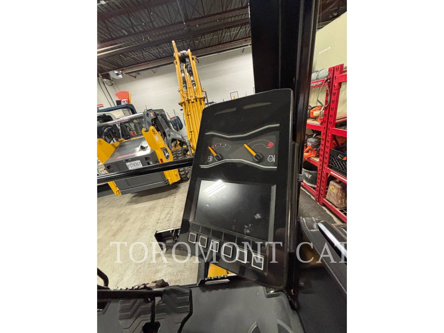 Cat 302.7-07CR, Mini Excavator, 29 hours, S/N: CZ602132, 2022 - Image 5