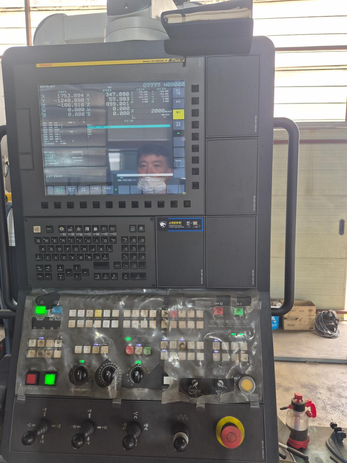 5.12" DN Solutions #DBC-130II, CNC table type horizontal boring mill, Fanuc 31i-B Plus Control, 40 automatic - Image 9