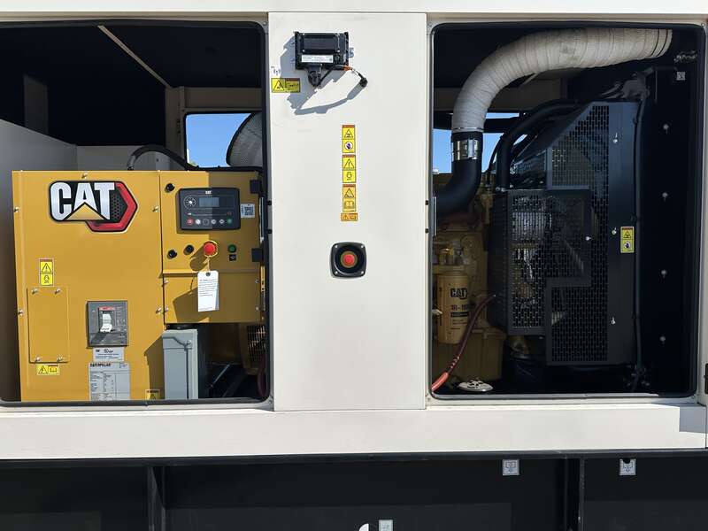 250 KW Caterpillar #C9, diesel generator set, 277/480 Volts, 398 HP @ 1800 RPM, EPA Tier 3, sound attenuated - Image 4