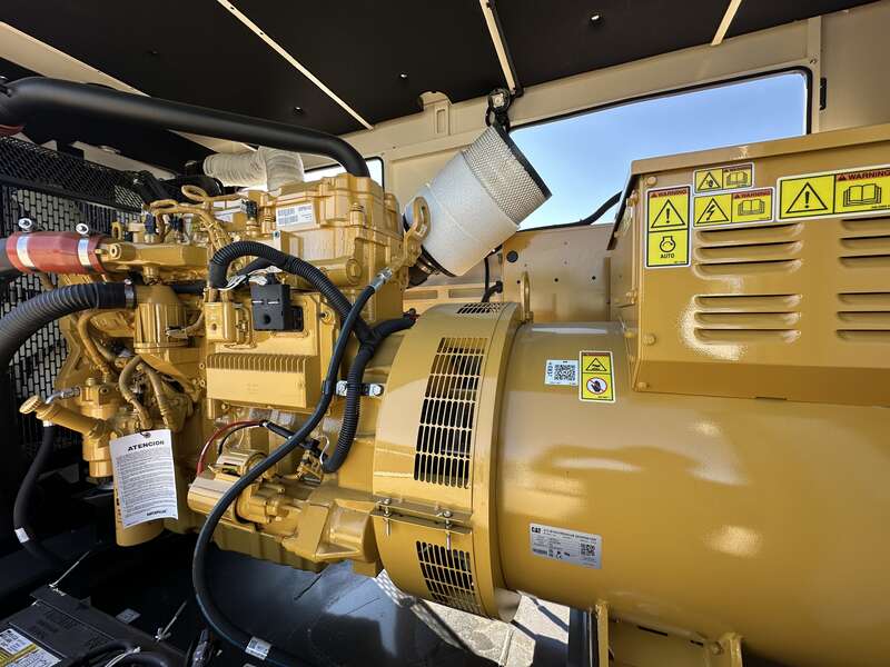 250 KW Caterpillar #C9, diesel generator set, 277/480 Volts, 398 HP @ 1800 RPM, EPA Tier 3, sound attenuated - Image 7