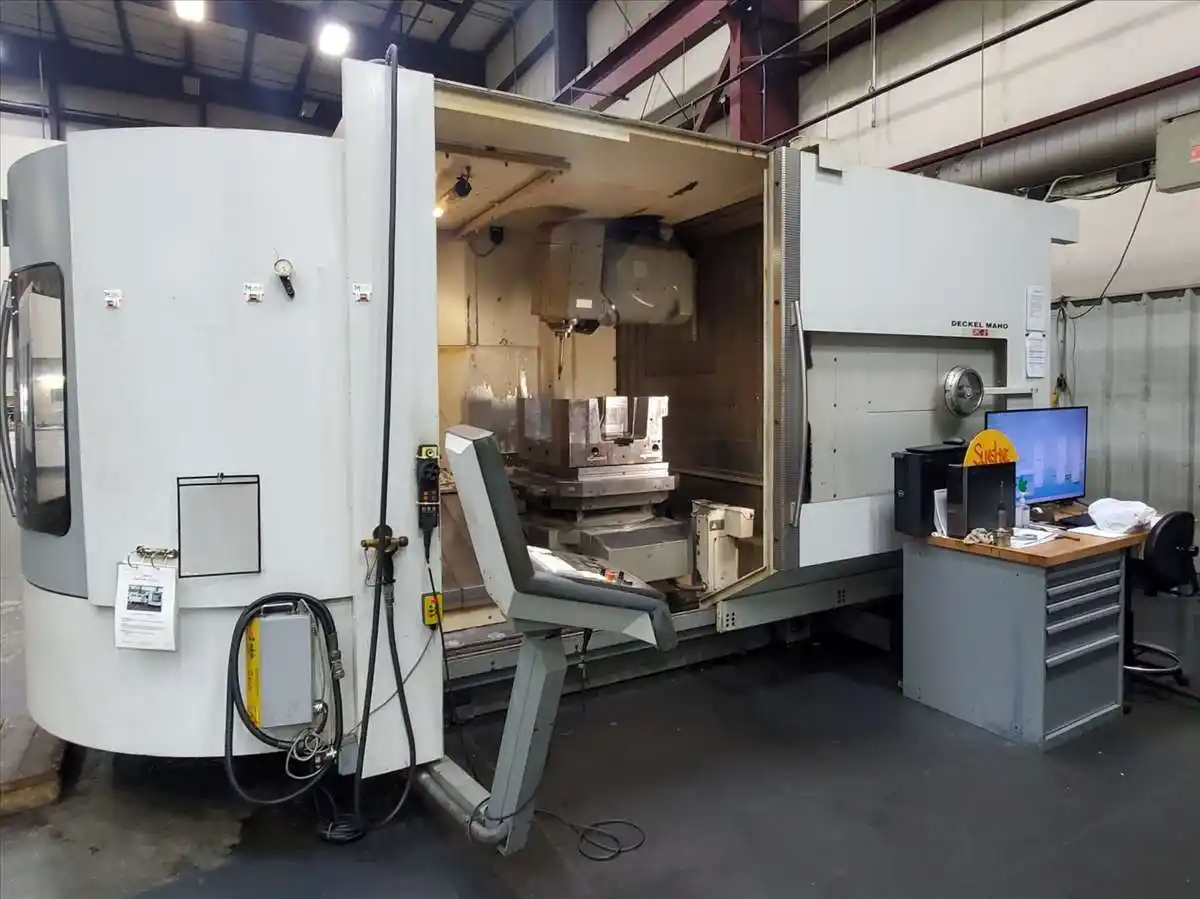 Deckel Maho #DMC-125U, 5-Axis universal machining center, Heidenhain Control, 49.2" X, 34.6" Y, 31.5" X - Image 3