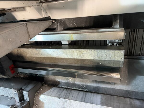 Haas #ST-20Y, CNC lathe, 31.7" swing, 8" chuck, 2" bar, 12" diameter, 21" length, 20 HP, 4000 RPM, sub - Image 10