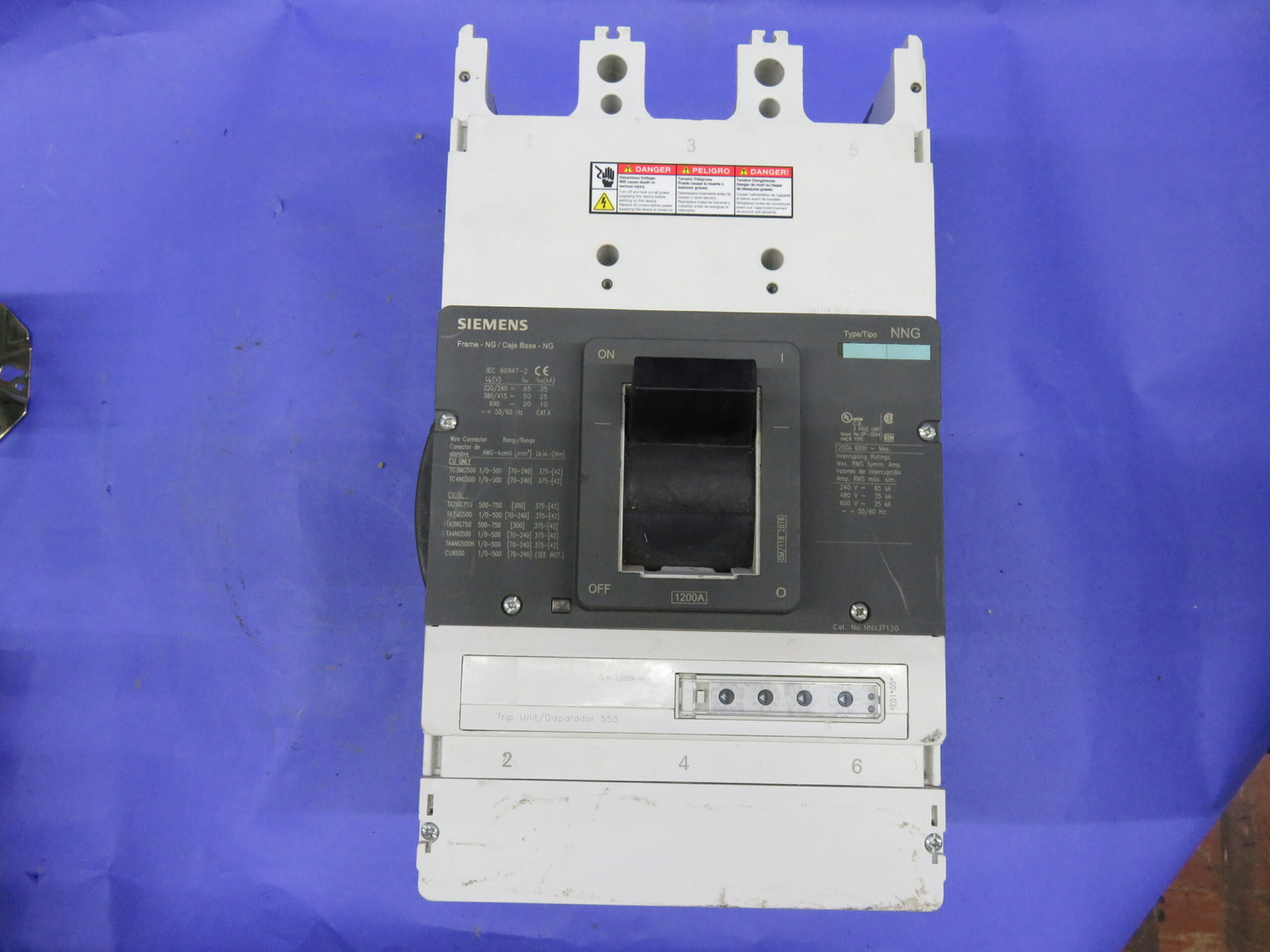 1200 Amps, Siemens #NNX3T120, Circuit Breaker, 3-pole, 600 Volts, adjustable trip - Image 3