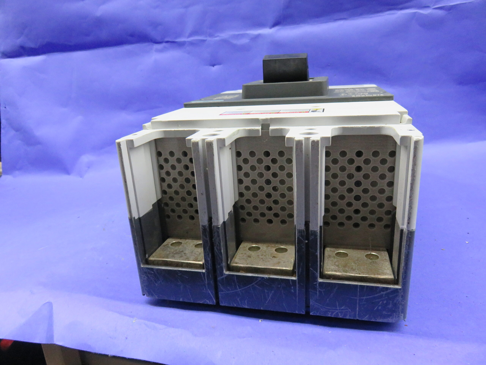 1200 Amps, Siemens #NNX3T120, Circuit Breaker, 3-pole, 600 Volts, adjustable trip - Image 10