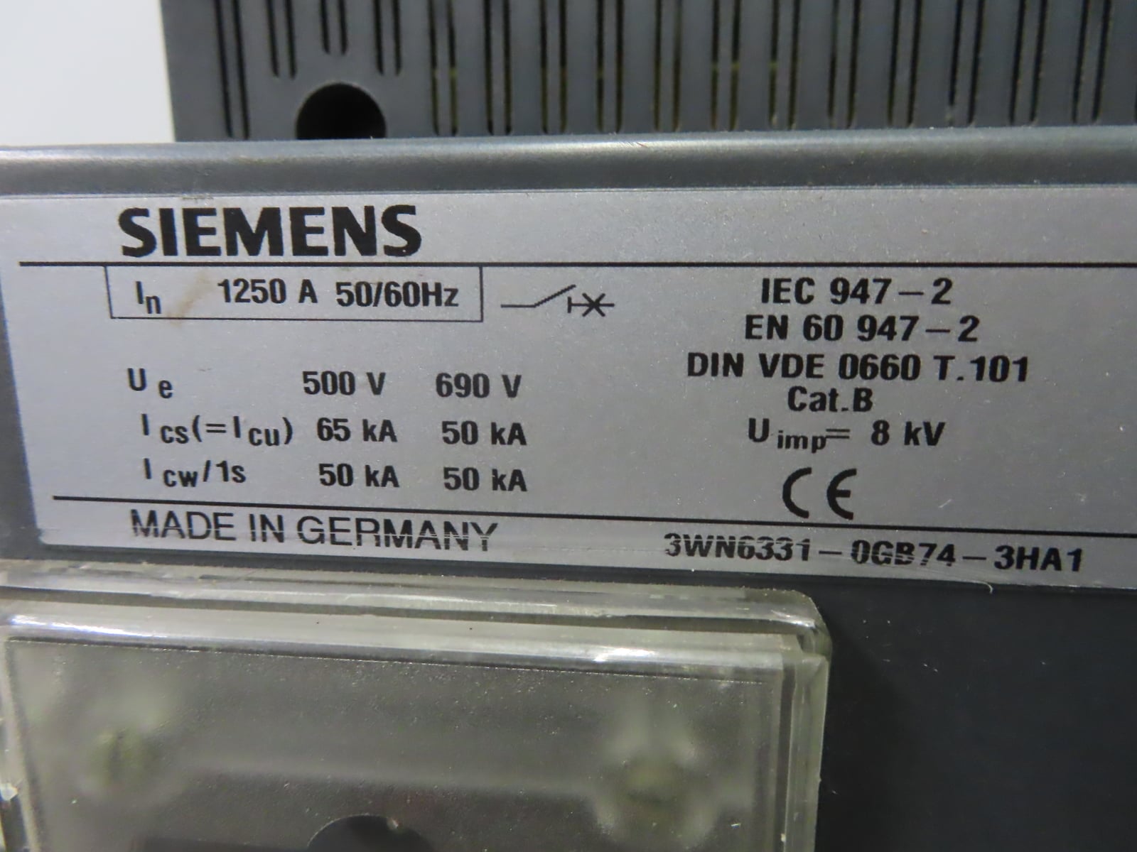 1250 Amps, Siemens #3WN6331-OGB74-3HA1, 3WN6 Air Circuit Breaker, 3-pole, 690 Volts - Image 3