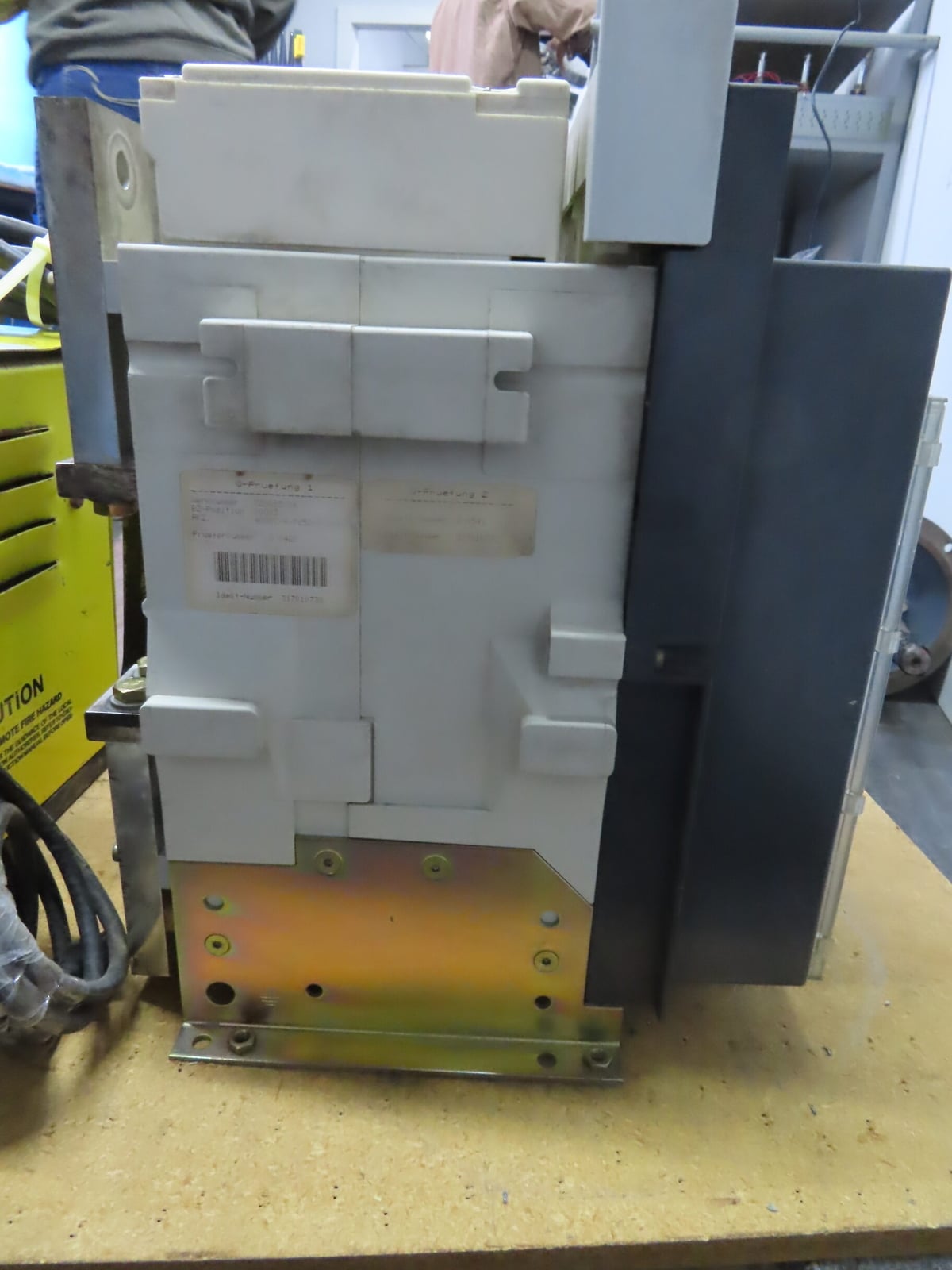 1250 Amps, Siemens #3WN6331-OGB74-3HA1, 3WN6 Air Circuit Breaker, 3-pole, 690 Volts - Image 8