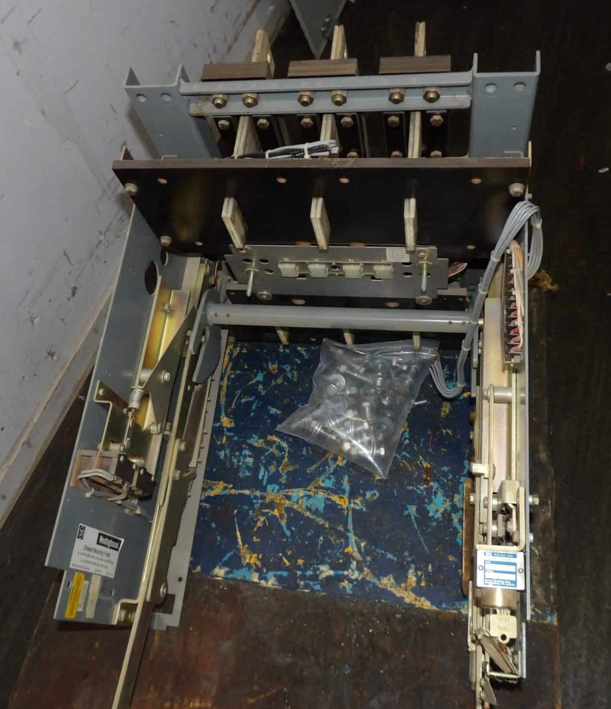 1600 Amps, Westinghouse #SPB65, Circuit Breaker, 3-pole, 600 Volts, w/ 16SPBDOS mounting frame, test panel - Image 2