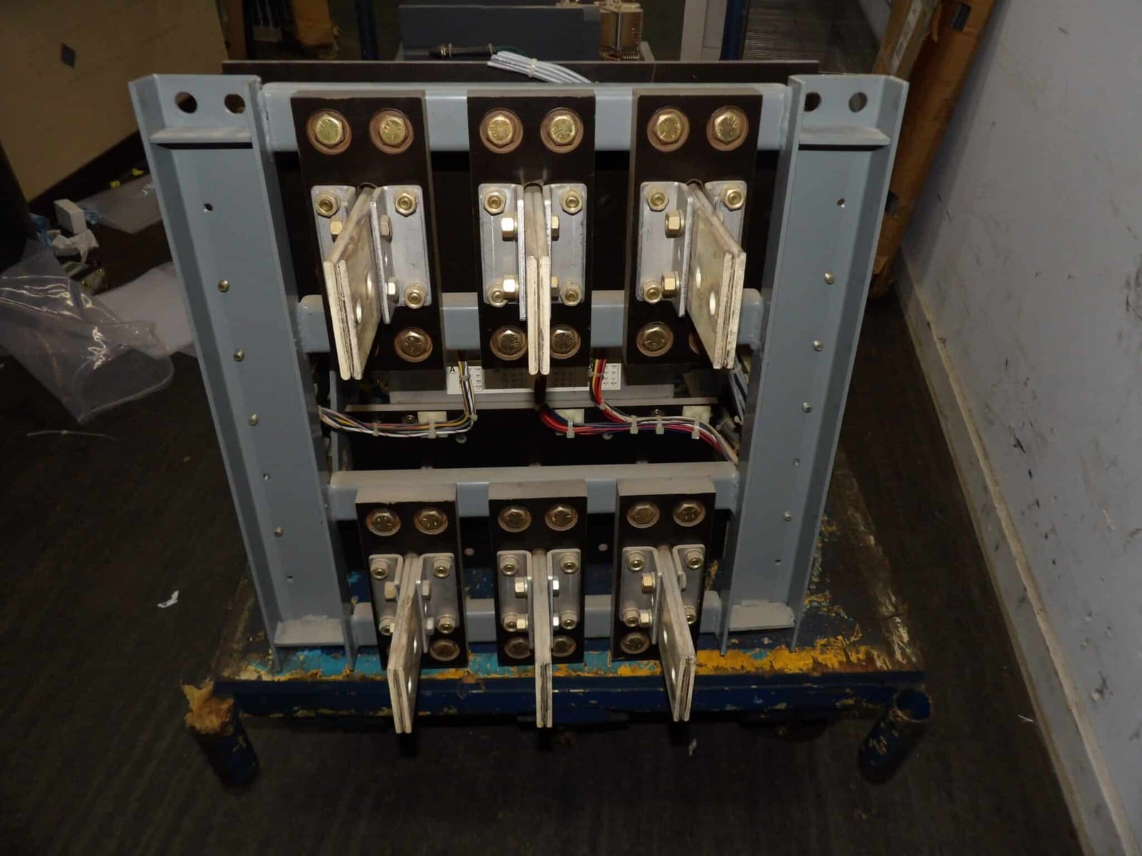 1600 Amps, Westinghouse #SPB65, Circuit Breaker, 3-pole, 600 Volts, w/ 16SPBDOS mounting frame, test panel - Image 4