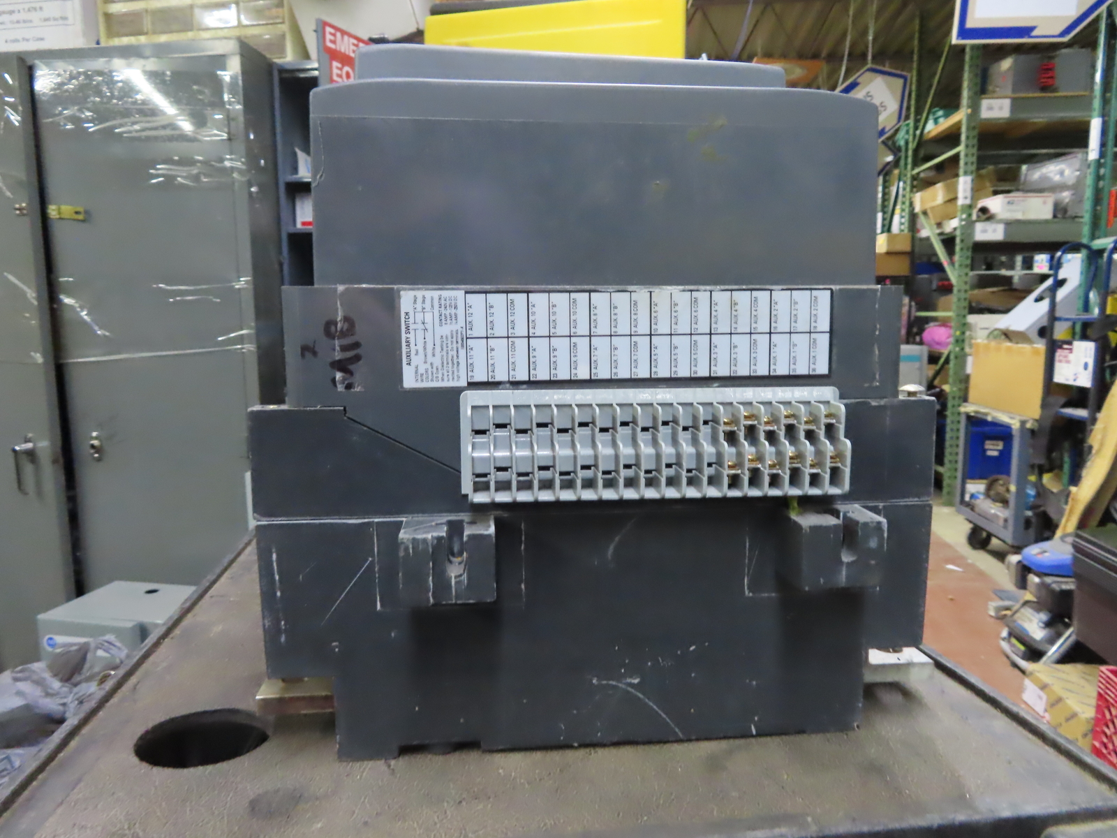 1600 Amps, General Electric #SSF16B216, Circuit Breaker, 3-pole, 600 Volts, Type TR16B trip - Image 5