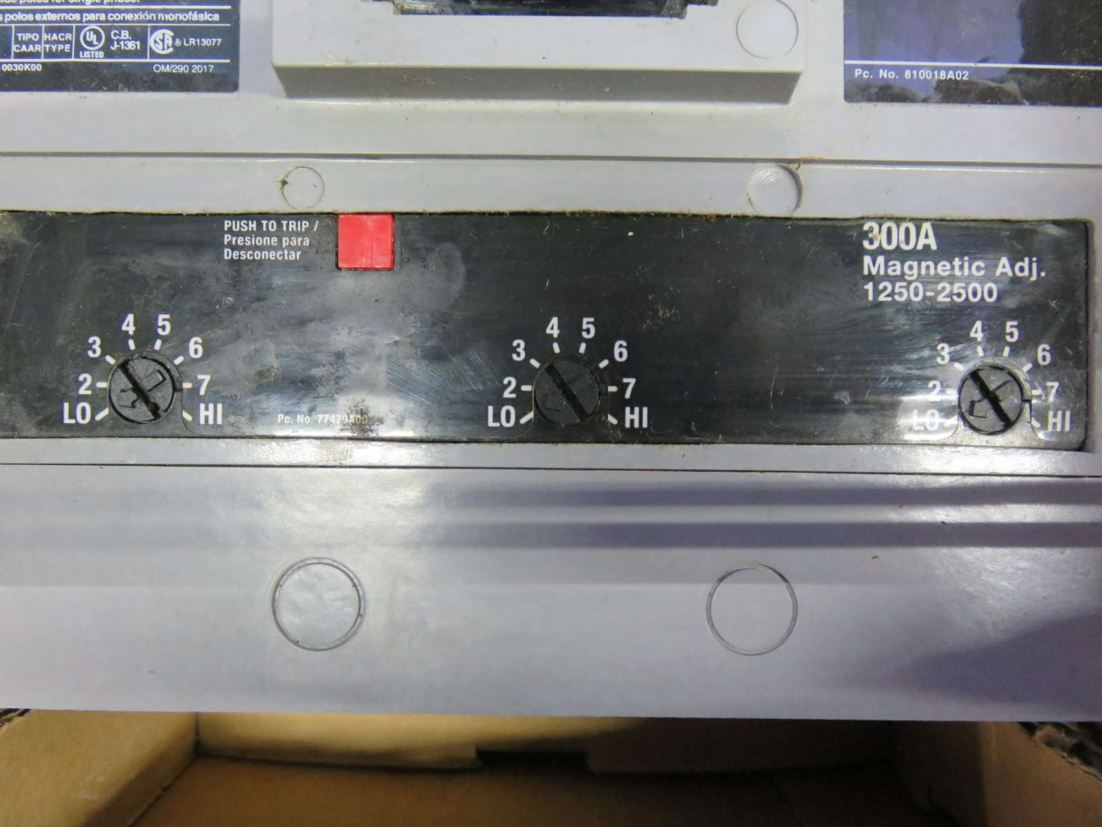 300 Amps, Siemens #JXD23B200, Sentron Series Circuit Breaker, 3-pole, 240 Volts, w/ trip - Image 5