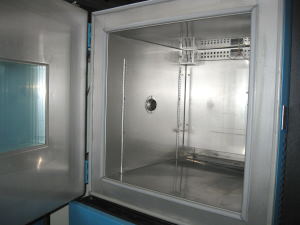 24" width x 24" D x 24" H Thermotron #SM-8-8200, temperatureHumidity chamber, -70° to 180°, 208 V., 3 Ph. - Image 3