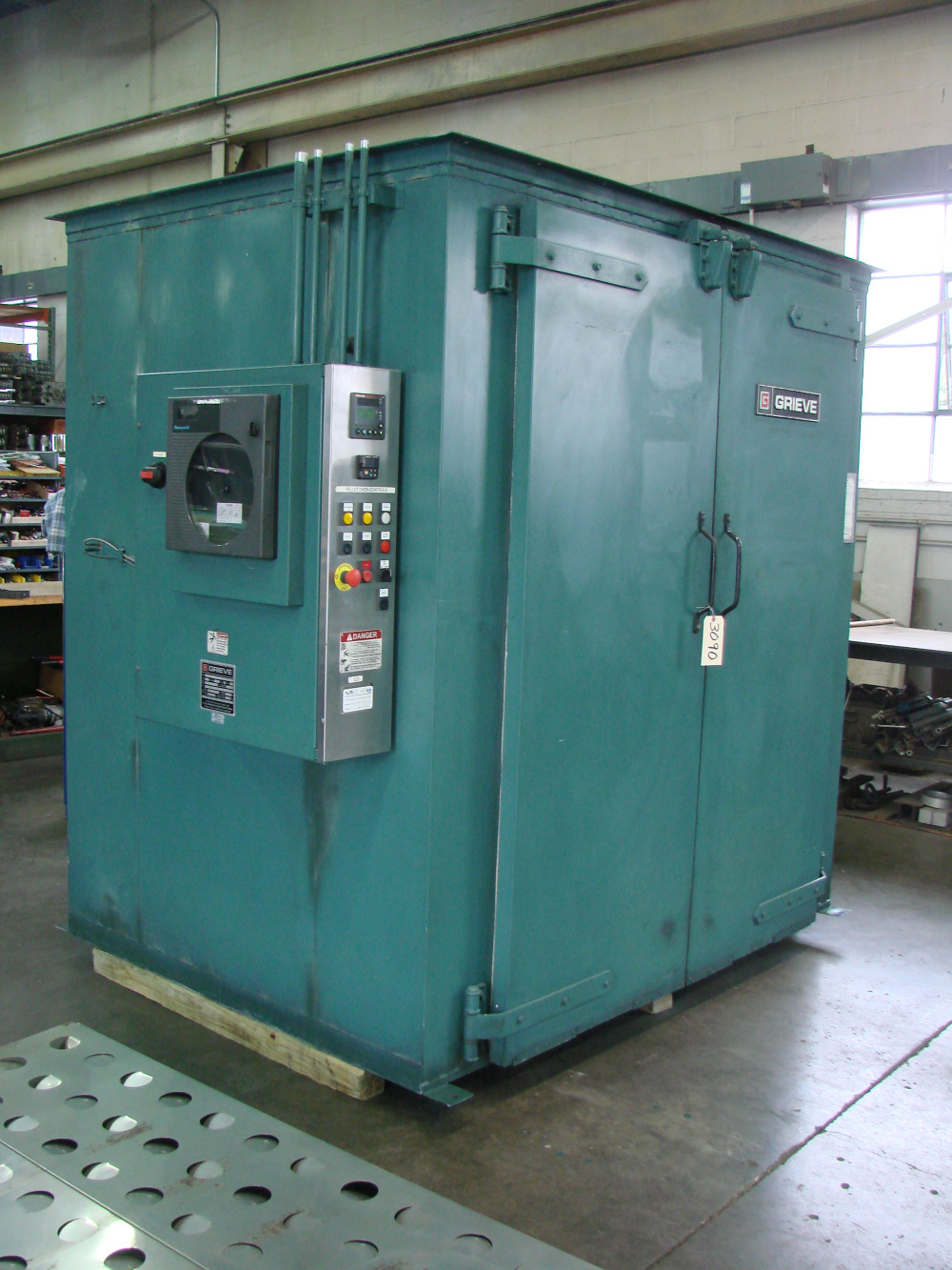 60" width x 78" H x 48" L Grieve, Gas Fired, Horiz-air, Stainless Interior, 500&deg;F, Watlow F4 programmable - Image 2