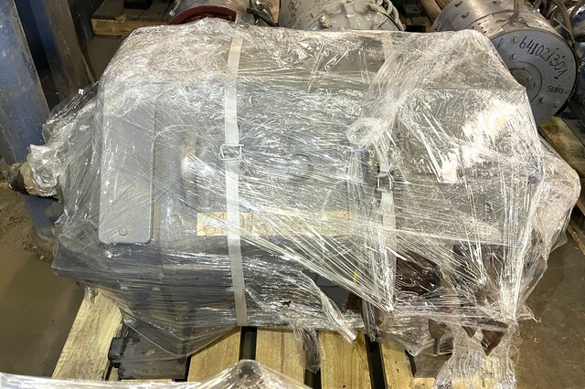 100 HP 485 RPM General Electric, Frame MD614AE, TENV, Shunt, 230 Volts, DC Crane and Mill Motor (2 available) - Image 2