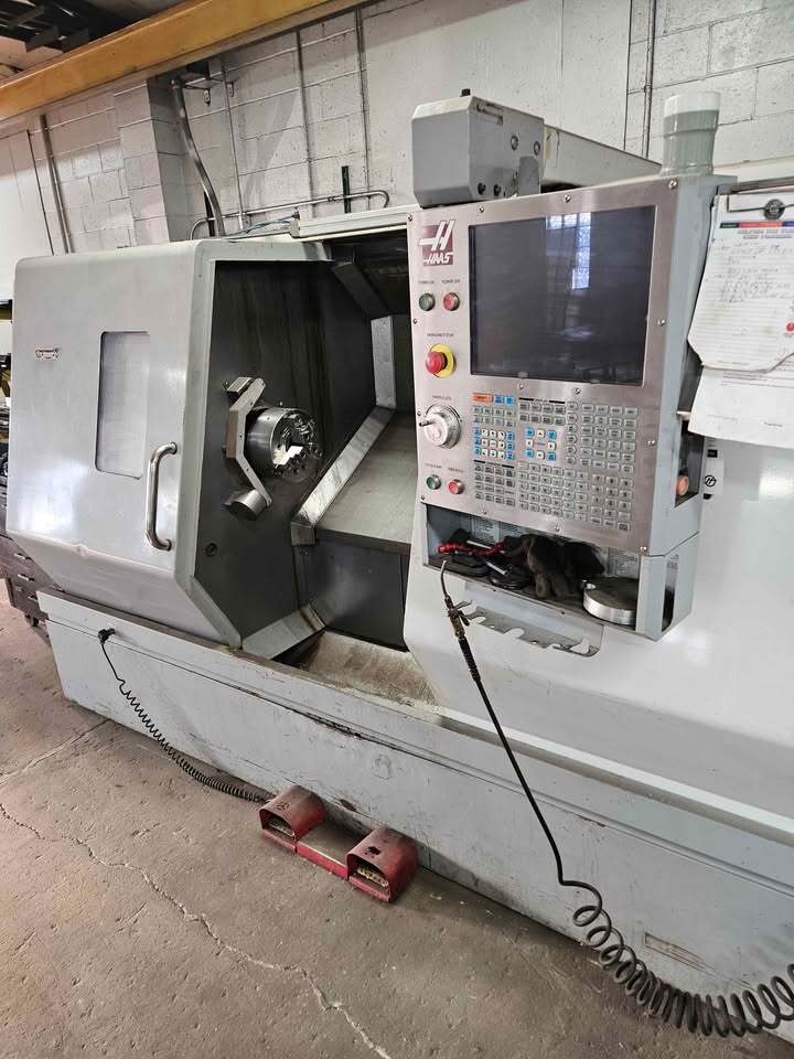 Haas #SL-30T, CNC Lathe, 30" swing, 32" machining length, 10" chuck, 3" bar, 17" turning diameter, 30 HP - Image 2