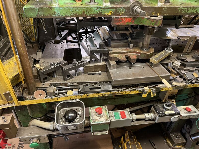45 Ton, Bliss #105, Mechanical Stamping Press, 3" stroke, 9" shut height, variable speed, dual palm buttons - Image 2