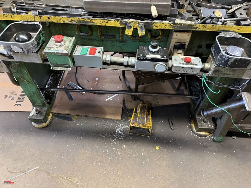 45 Ton, Bliss #105, Mechanical Stamping Press, 3" stroke, 9" shut height, variable speed, dual palm buttons - Image 4