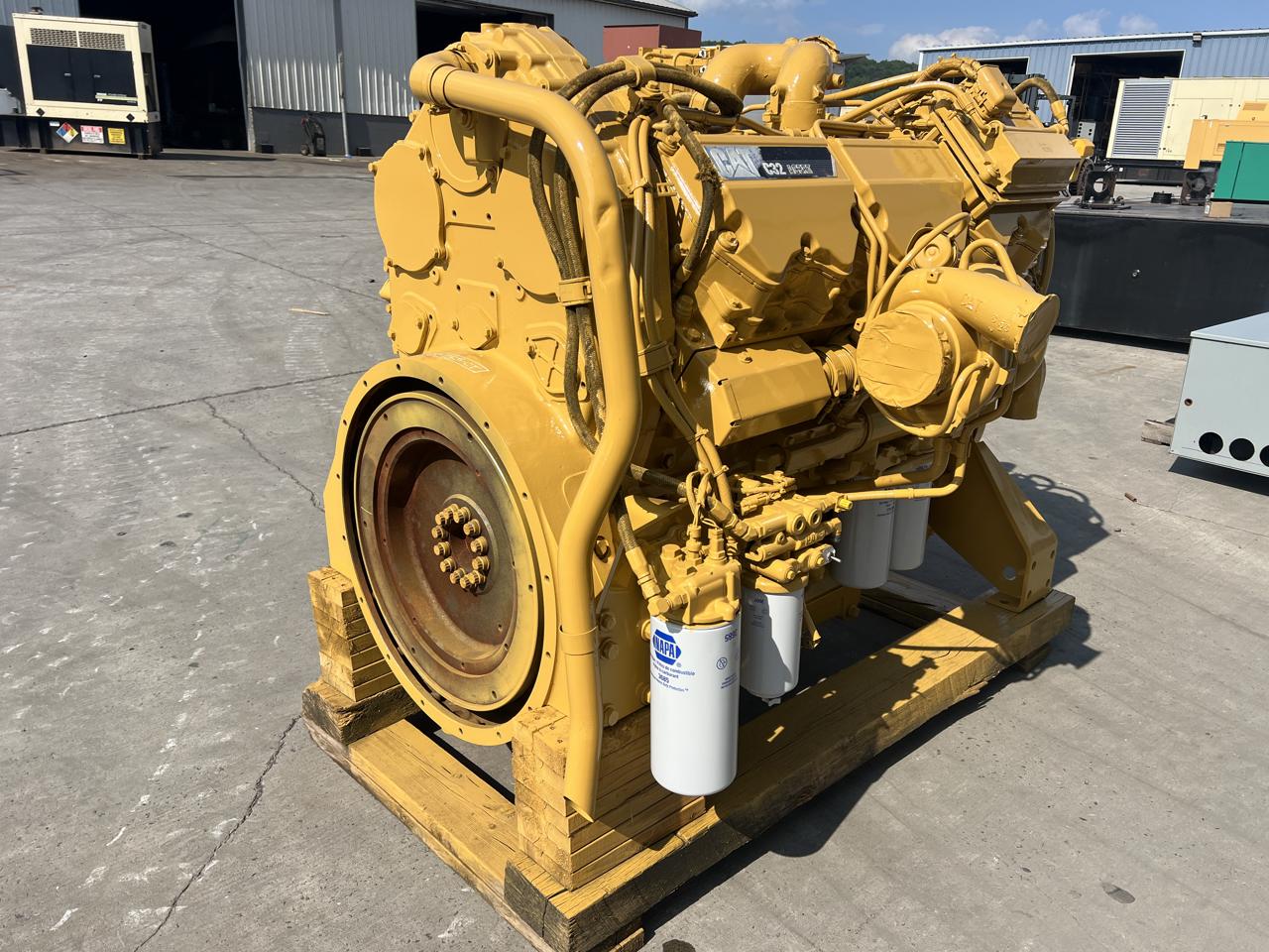 1350 HP Caterpillar #C32, industrial diesel engine, EPA Tier 2, sound attenuated enclosure 0 bell housing - Image 2